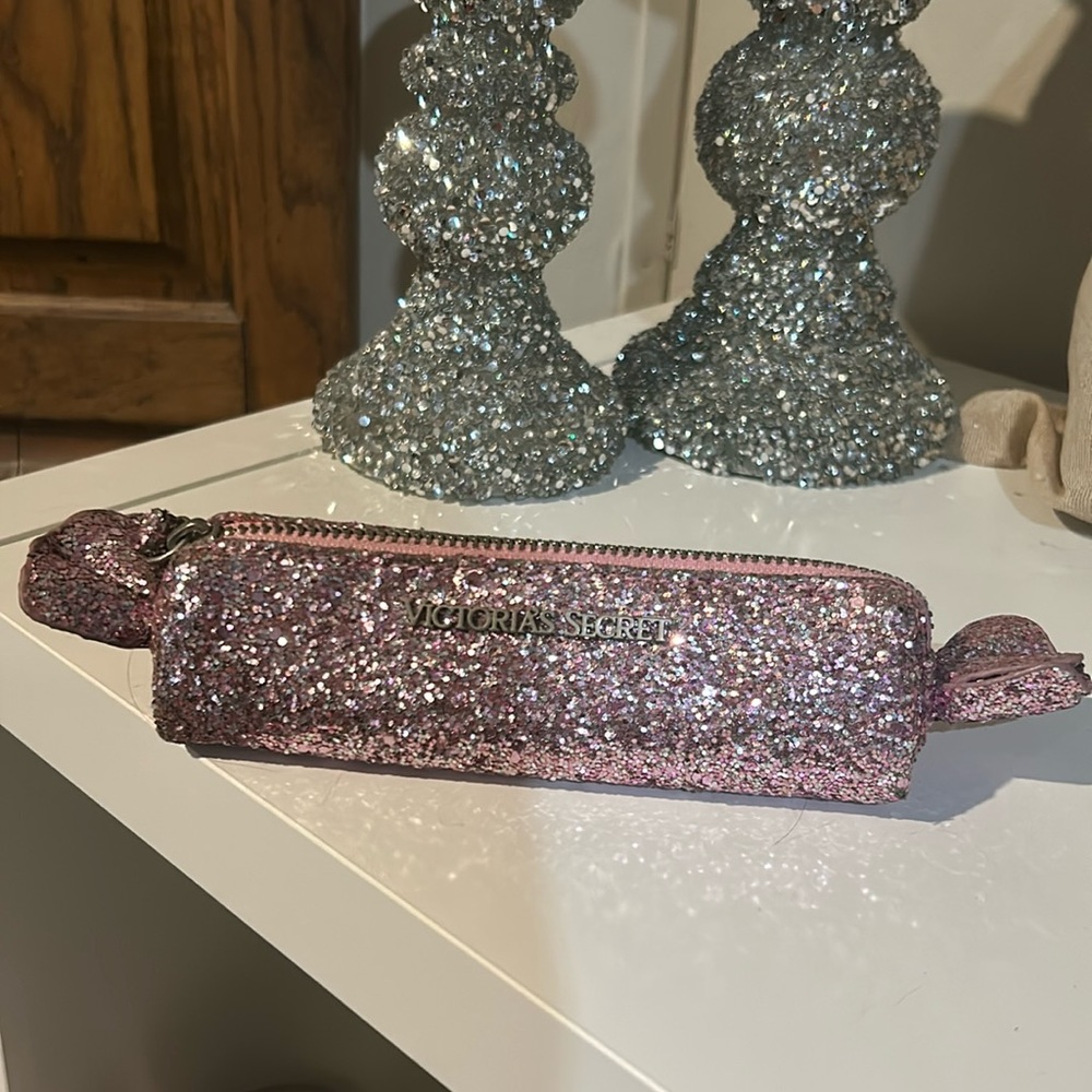 Victoria secret bag with perfume mini’s